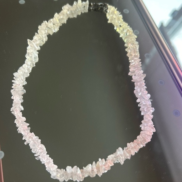 Rose Quartz Chip Beads Necklace - Picture 2 of 4